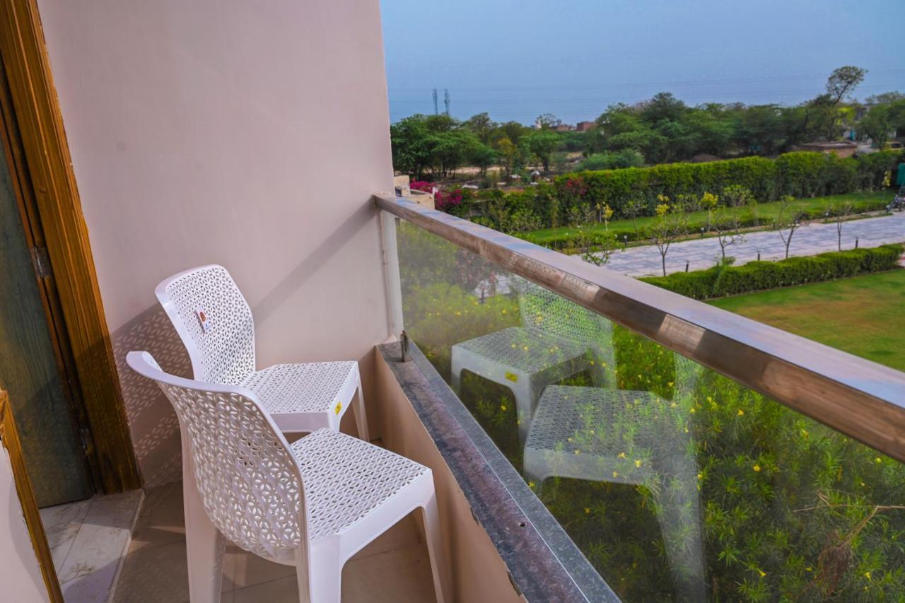 The Govindam Resort วรินดาวัน ภายนอก รูปภาพ